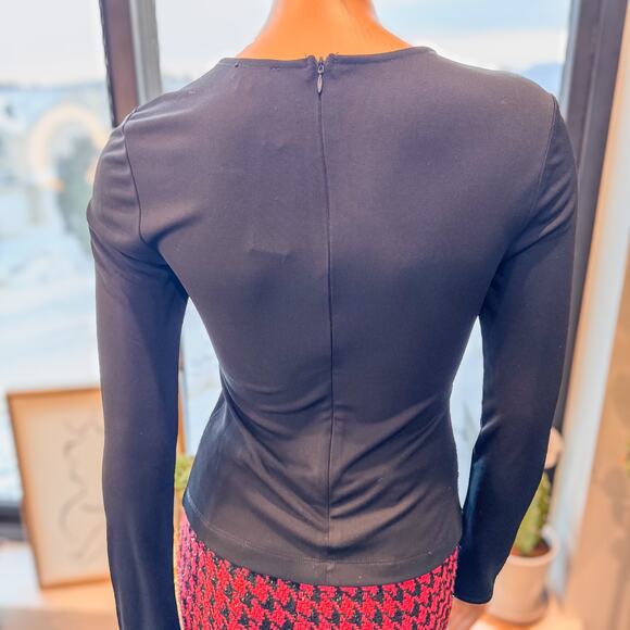 NWT-Miami of Francescas Black Long Sleeved Zip Back Top-Cut Out Neck Line-Size S - Picture 4 of 8